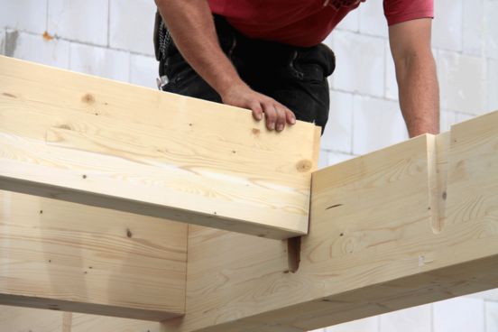 Bauen mit Holz | © stock.adobe.com Bauen mit Holz | © stock.adobe.com