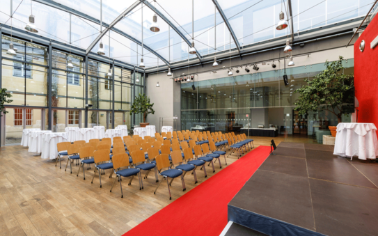 Orangerie Kinobestuhlung | © Congress Messe Innsbruck Orangerie Kinobestuhlung | © Congress Messe Innsbruck